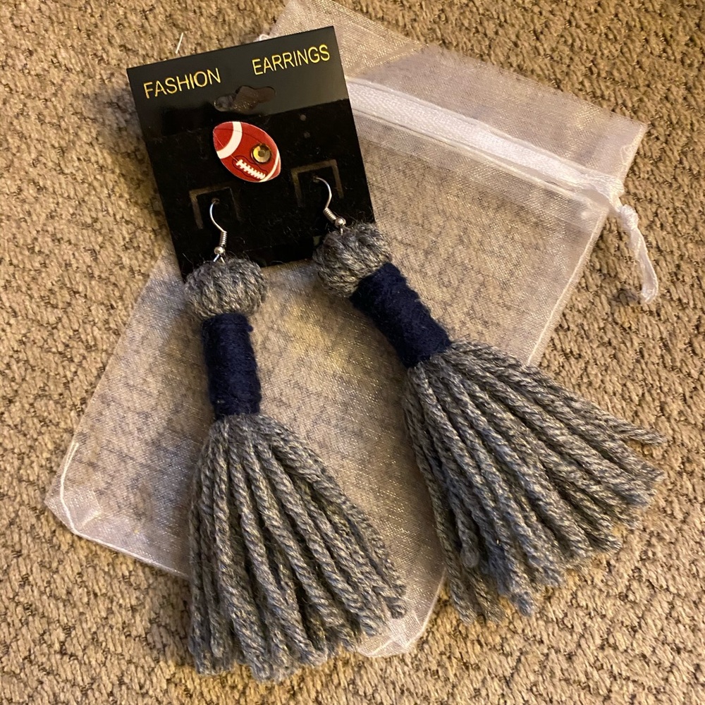 Earrings - Picture 2 of 2